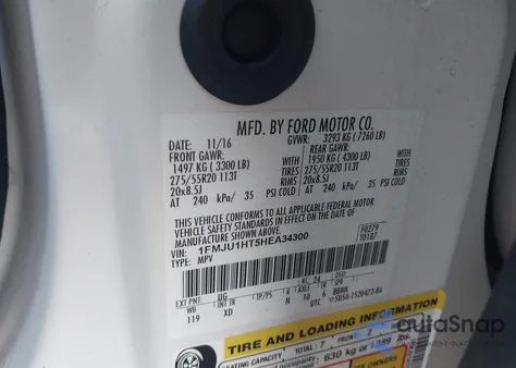 2017 Ford Expedition Xlt z USA, uszkodzony, nr VIN 1FMJU1HT5HEA34300